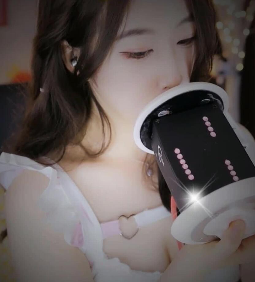 虎牙绮夏 ASMR福利弹舌舔耳