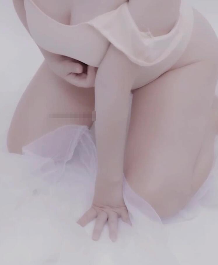 mimi 晓MI会员ASMR福利 米色舔耳