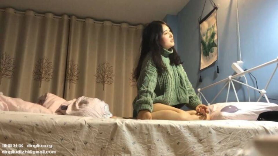 [美女] [视频分类] “啊~好深~用力干我~爸爸好棒”对话刺激 以淫为乐约炮大神露脸几位高质量的反差婊 [7V-6.1GB-度盘]