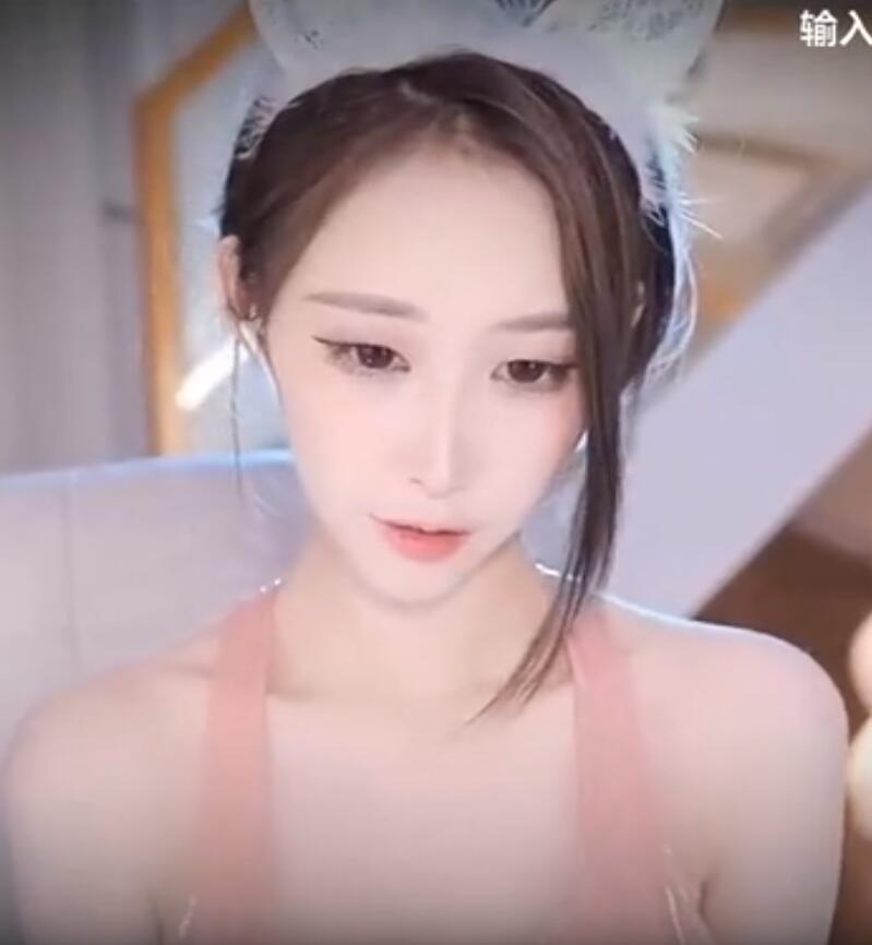 11063601.jpg ASMR 摇动水壶和抚触耳朵 周童潼