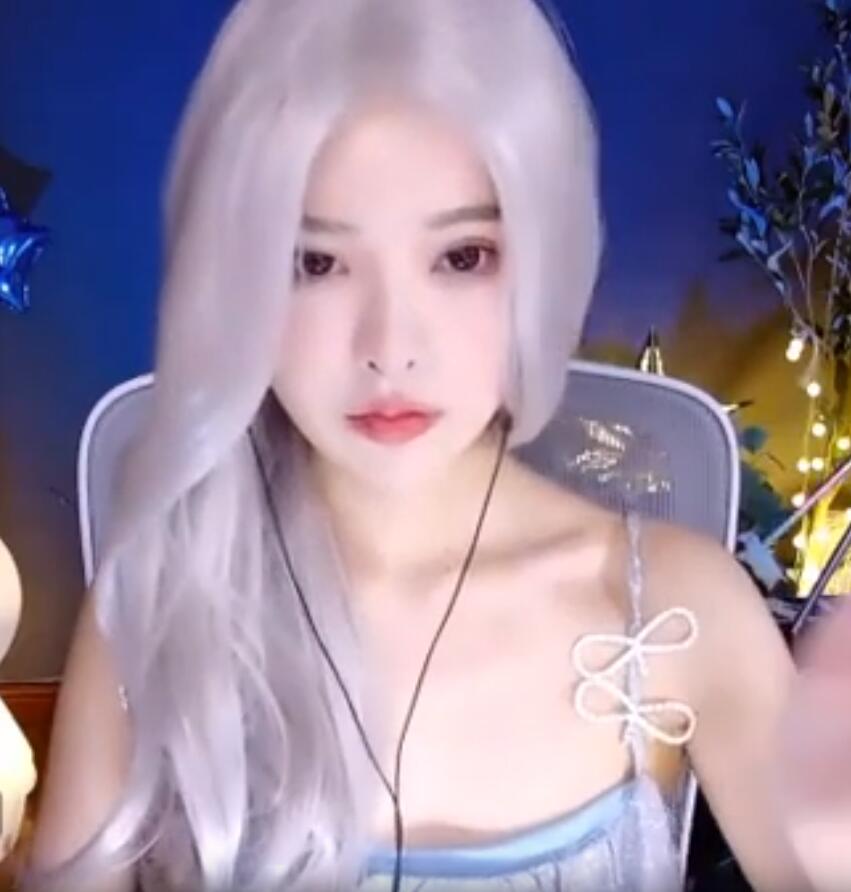 10060502.jpg ASMR【恩七不甜】掏耳 洗头发 手势音乐 轻语